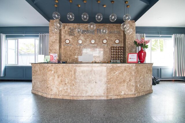 レッドドアーズ フオン トゥイ ホテル トゥ デュック ニア QL13