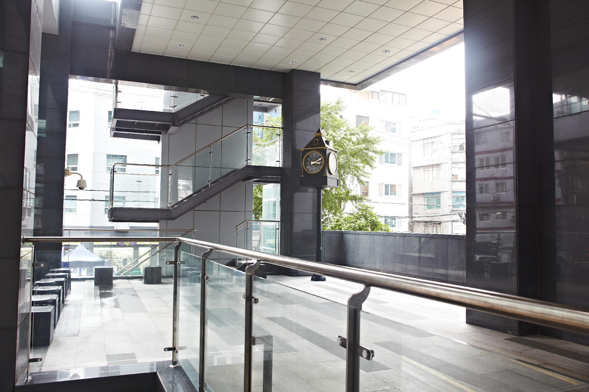 レインボー ホテル ミョンドン