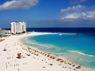 サルビア カンクン アパートメンツ