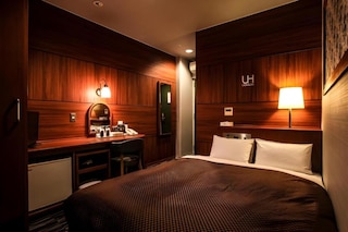 ロイヤルホテルうお八