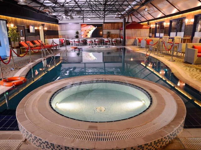 サン アンド サンズ ホテル