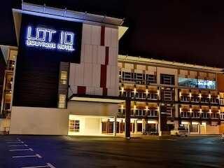 ロット 10 ブティック ホテル クチン