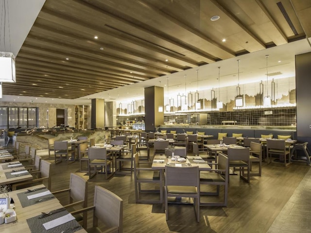 エバーリッチ ゴールデン レイク ホテル (昇恆昌金湖大飯店)