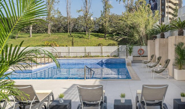 イビス スタイルズ バルセロナ サン ジョアン デスピ