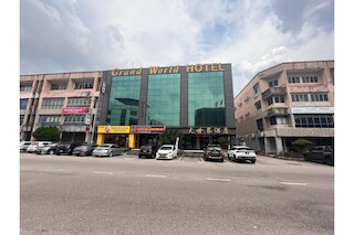 キャピタル O 91074 グランド ワールド ホテル