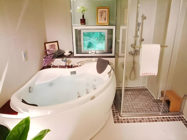 キャサリン プラザ ホテル (凱莎琳商務大飯店)