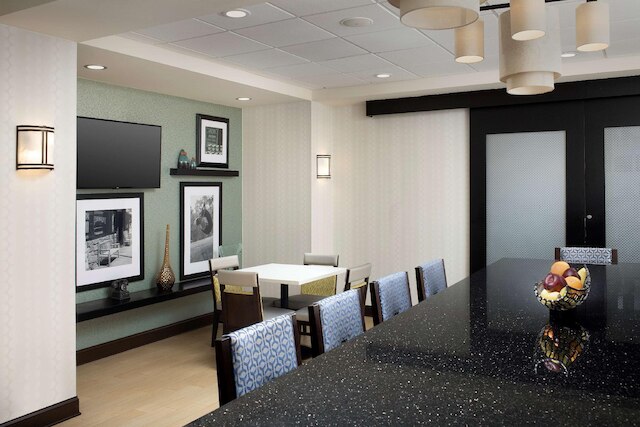 ハンプトン イン バーミンガム I-65 / レイクショア ドライブ