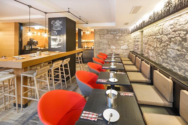 スイス ナイト バイ ファスビント