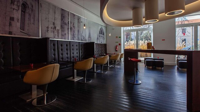 ホテル ジェロニモス 8