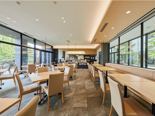 金沢彩の庭ホテル