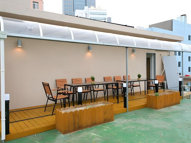 スター ゲスト ハウス