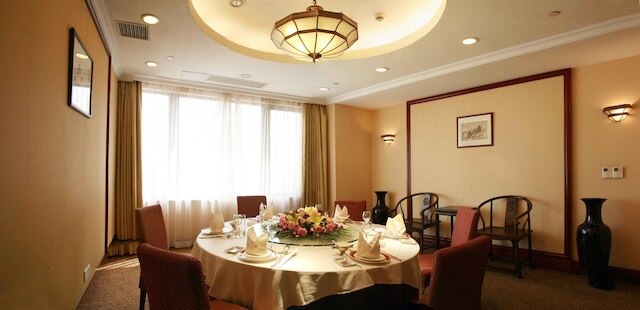 シティ ホテル 上海 (上海城市酒店)