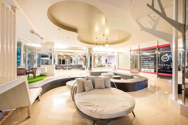 ダンセンター ラグジュアリー アンダーウォーター ワールド パタヤ