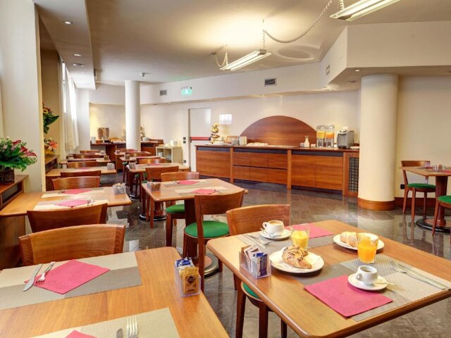 ホテル ミラノ Re