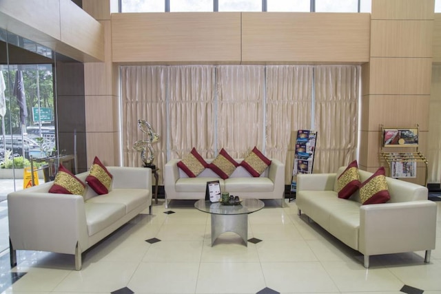 エスペラード レイク ビュー ホテル