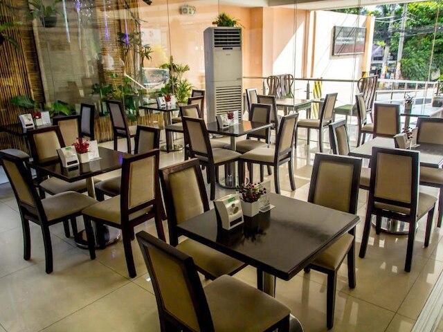 キャンベリー ホテル