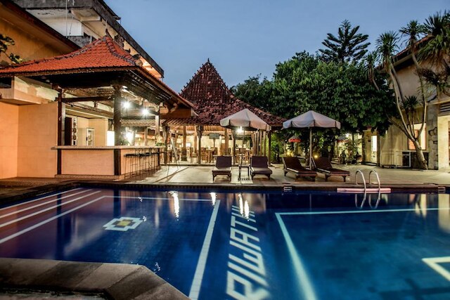 スリワチ ホテル