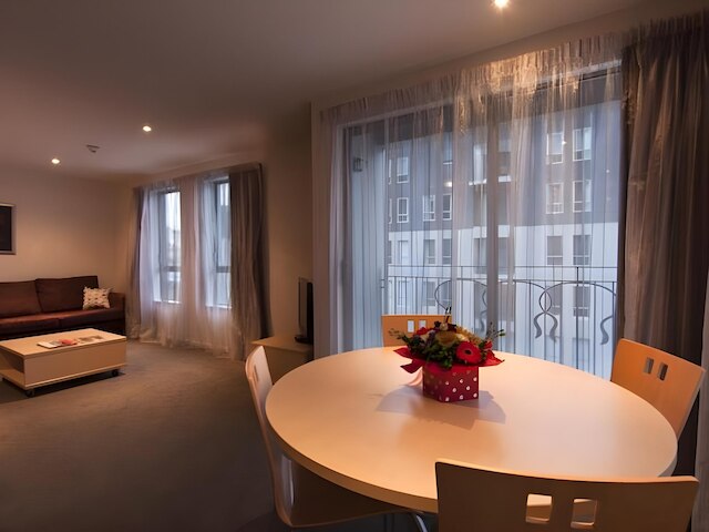 クエスト カテドラル ジャンクション サービスド アパートメンツ