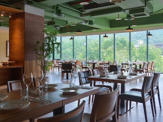 ユセンスホテル (有誠商旅)