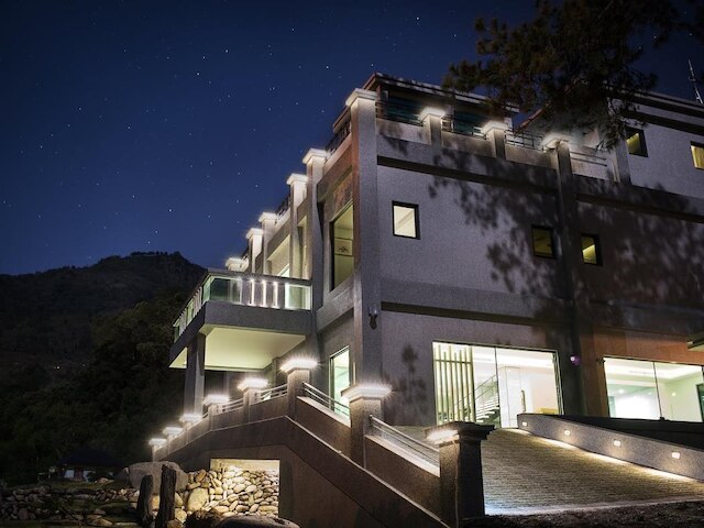 天山グリーンルーム (青天山房)