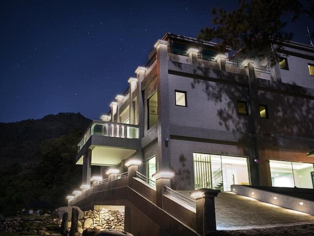 天山グリーンルーム (青天山房)