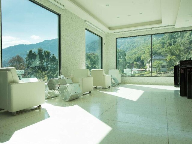 天山グリーンルーム (青天山房)