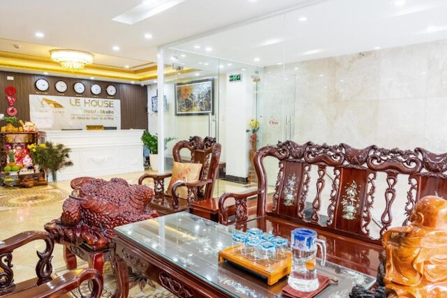 OYO 320 ル ハウス ホテル アンド スタジオ