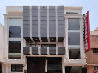 ホテル キングス イン