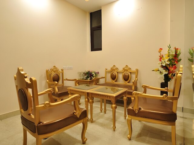 ホテル キングス イン