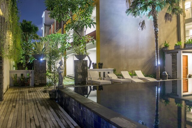 カミニ レギャン ホテル