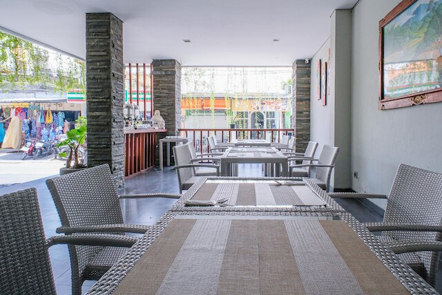 カミニ レギャン ホテル