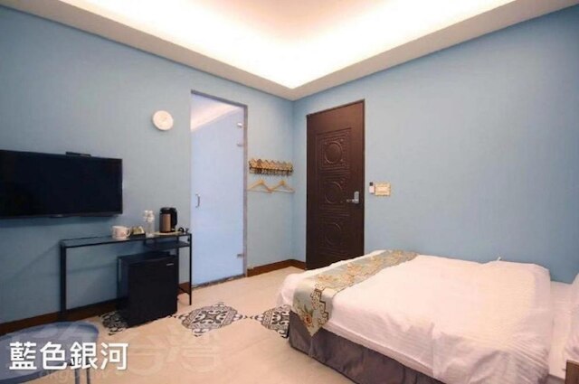 ハマセン ホームステイ (哈瑪星濱線民宿)