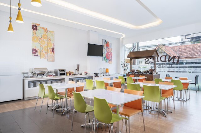 ゼスト ホテル ジョグジャカルタ