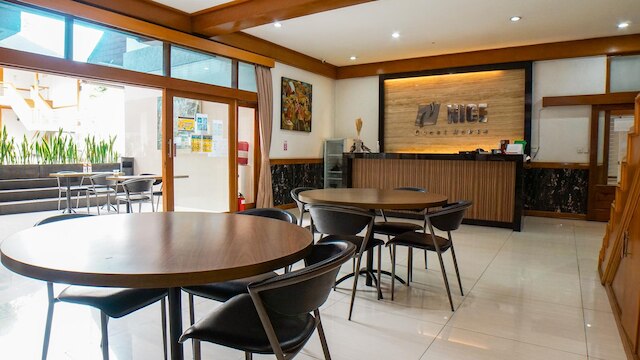 OYO 1210 ナイス ゲストハウス