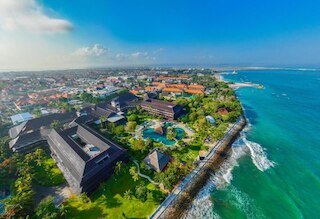 ディスカバリー・カルティカ・プラザ・ホテル