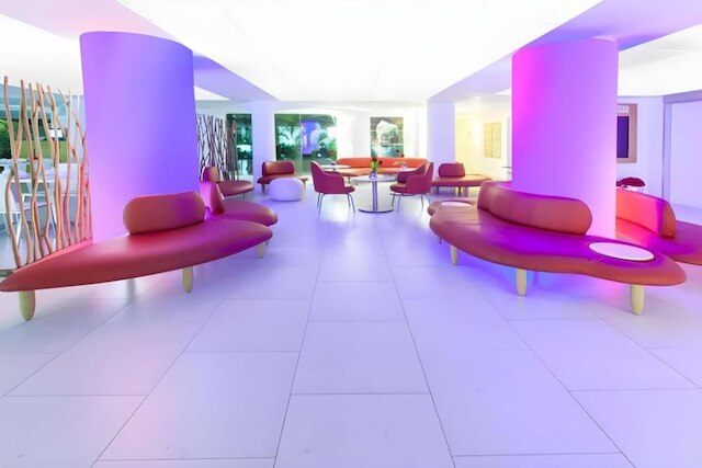 ラマダ カンクン シティ