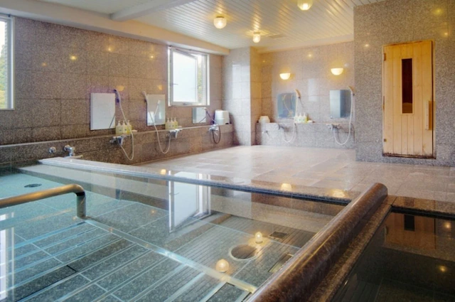 新ロイヤルホテル四万十