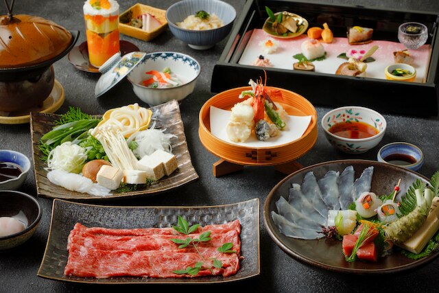 京都 祇園 料理旅館 花楽