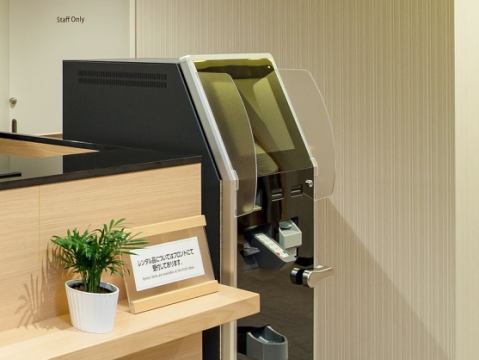 ワイズキャビン大阪難波