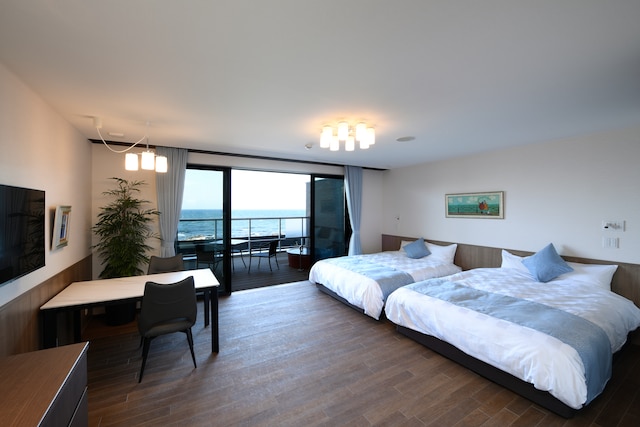 としまや別荘 海と空と…