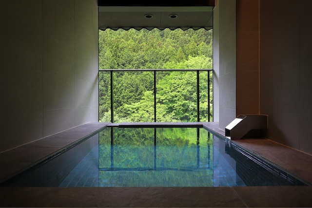 叶KANOUYA四万温泉