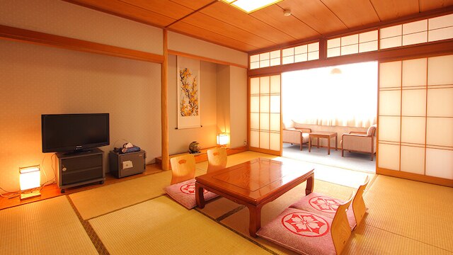 春日居びゅーほてる