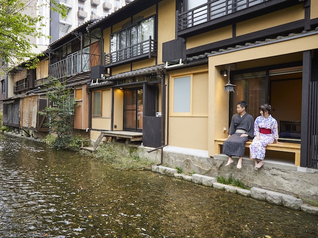 鈴 四条高瀬川　～川面に四季を感じるお宿～