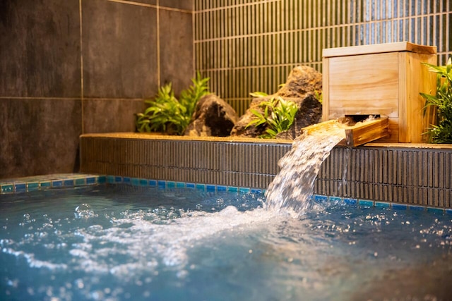 キャビン&カプセルホテル J-SHIP大阪難波