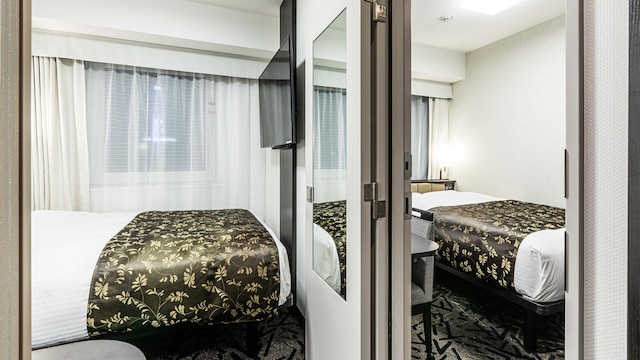 アパホテル〈なんば南 恵美須町駅〉(新世界)