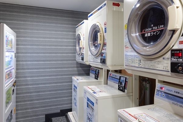 アパホテル〈佐賀駅前中央〉