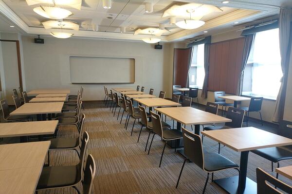 アパホテル〈湘南 辻堂駅前〉