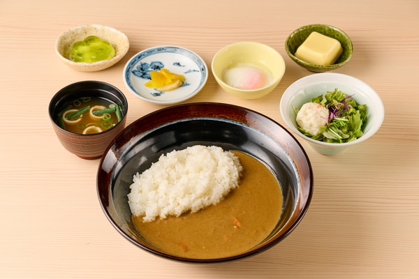 アパホテル〈飯田橋駅南〉