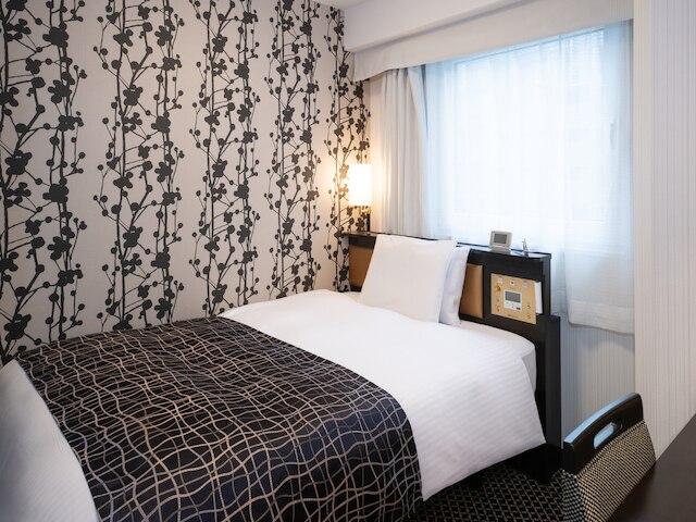 アパホテル〈飯田橋駅南〉