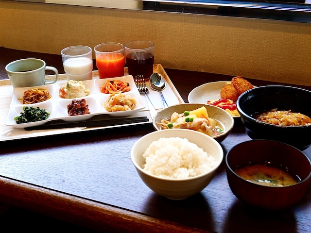 アパホテル〈千葉中央駅前〉